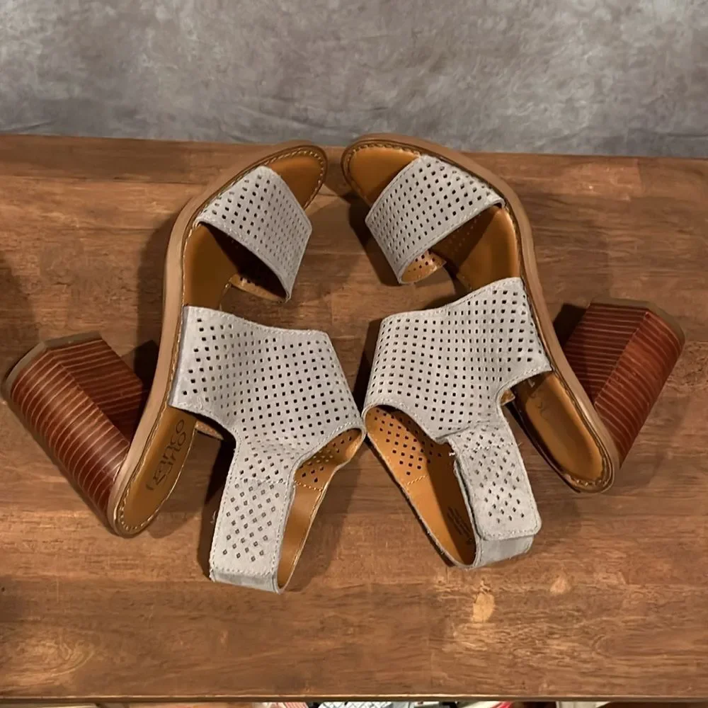 Franco Sarto Delores stacked heel suede sandal size 8.5